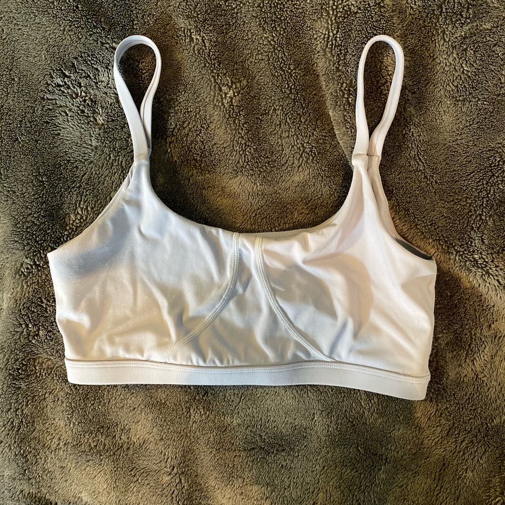 BuffBunny spin bra in the color Free Fallin. Size medium